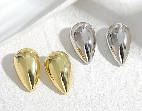 DION (DOWN) GOLD Oversized Teardrop Studs