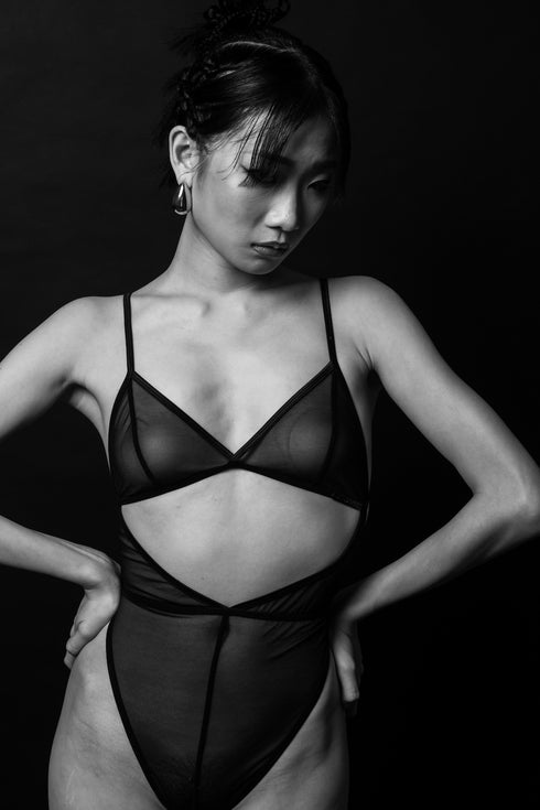 URVIE (UP) SILVER Oversized Tear Drop Studs