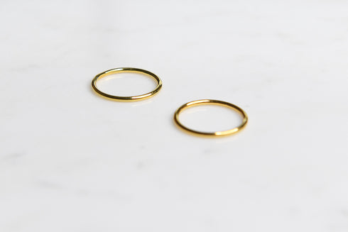 ELLIOT Thin Gold Midi Rings